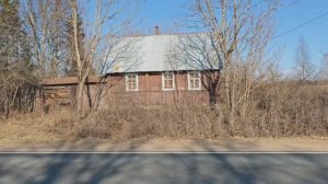 Трасса ёқасида АРЗОН УЙ, 25 соток  Беларусь 40км., г. Великие Луки 24км.