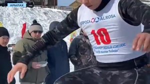 Охотники прыгали через нарты на скорость на состязаниях в Арылахе