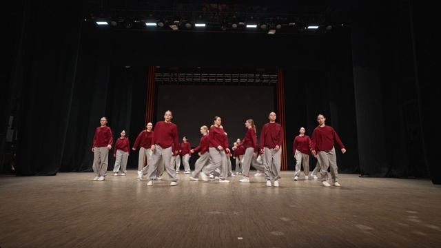 2. Школа танца BASE Свет