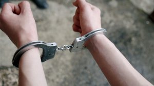 МАЛОЛЕТНИЙ НАРУШИТЕЛЬ