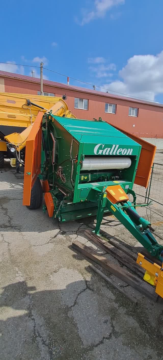 Пресс-подборщик Galleon