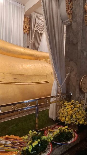 Пещерный храм без туристов Белый слон на вершине тайской пещеры: духовный подъём в храм Кхао Йой