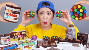 Шоколадный десертный торт Мороженое Мукбанг