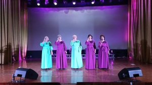 МБУК "ЦКС "СНЕЖИНКА" Вокальный ансамбль "Снежняночки" рук. Кобзарь В.В. "Небо России держат березы"