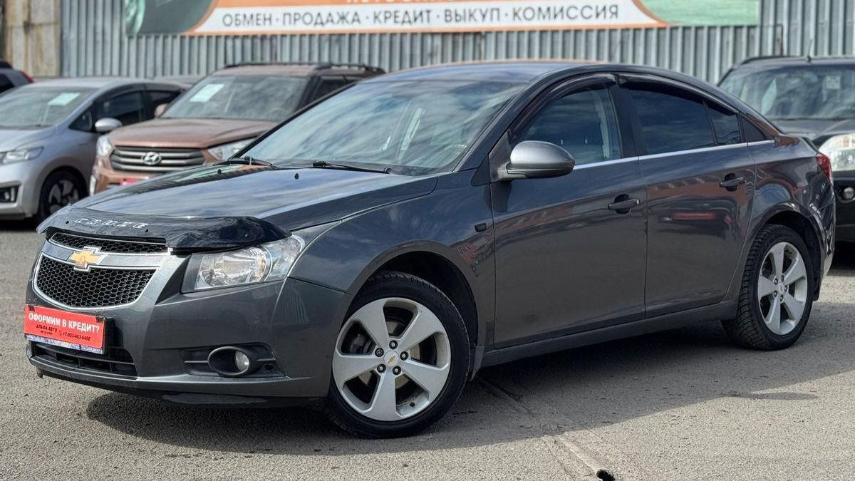 Chevrolet Cruze 2012 год