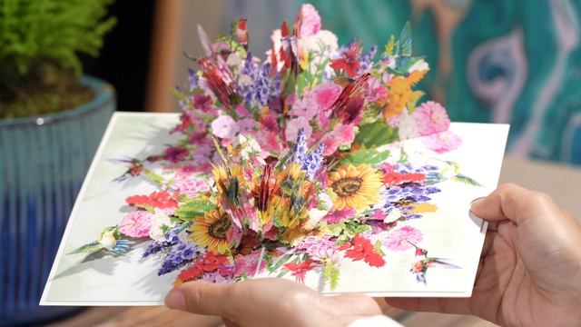 🌺 Тропический рай в ваших руках: 3D-открытка «Яркие Колибри»