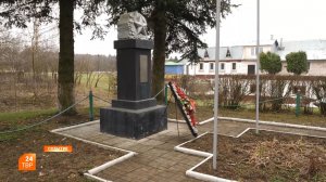 Подготовка мемориалов к празднику Победы