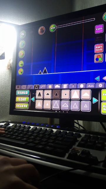 Geometry Dash смотреть онлайн