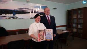 Евгений Лысаков вручил заслуженные награды жителям Тары (08.04.2026)