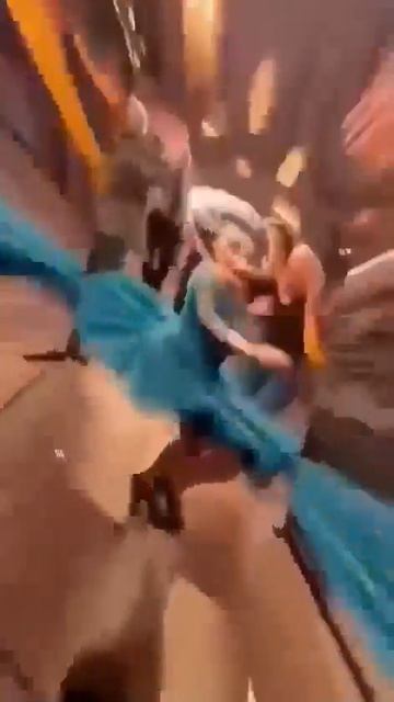 Главное девчата сердцем не стареть, ии