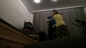 Ударил случайно тёме в лицо