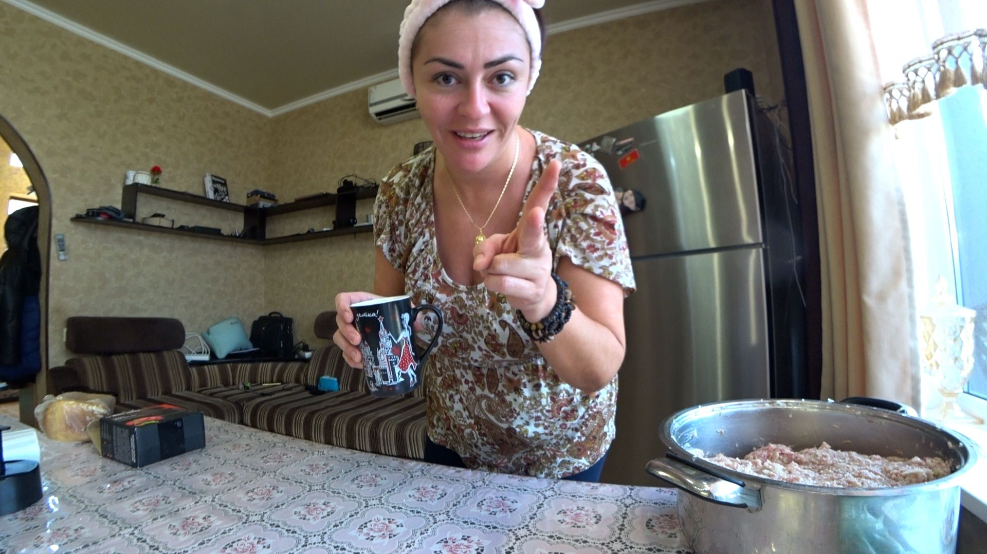 КАК МЫ ЖИВЕМ В АНАПЕ. ВЕРНУЛИСЬ ИЗ АЗИИ, А В АНАПЕ ХОЛОД. ДЕЛАЮ ЗАГОТОВКИ В НОВУЮ МОРОЗИЛКУ