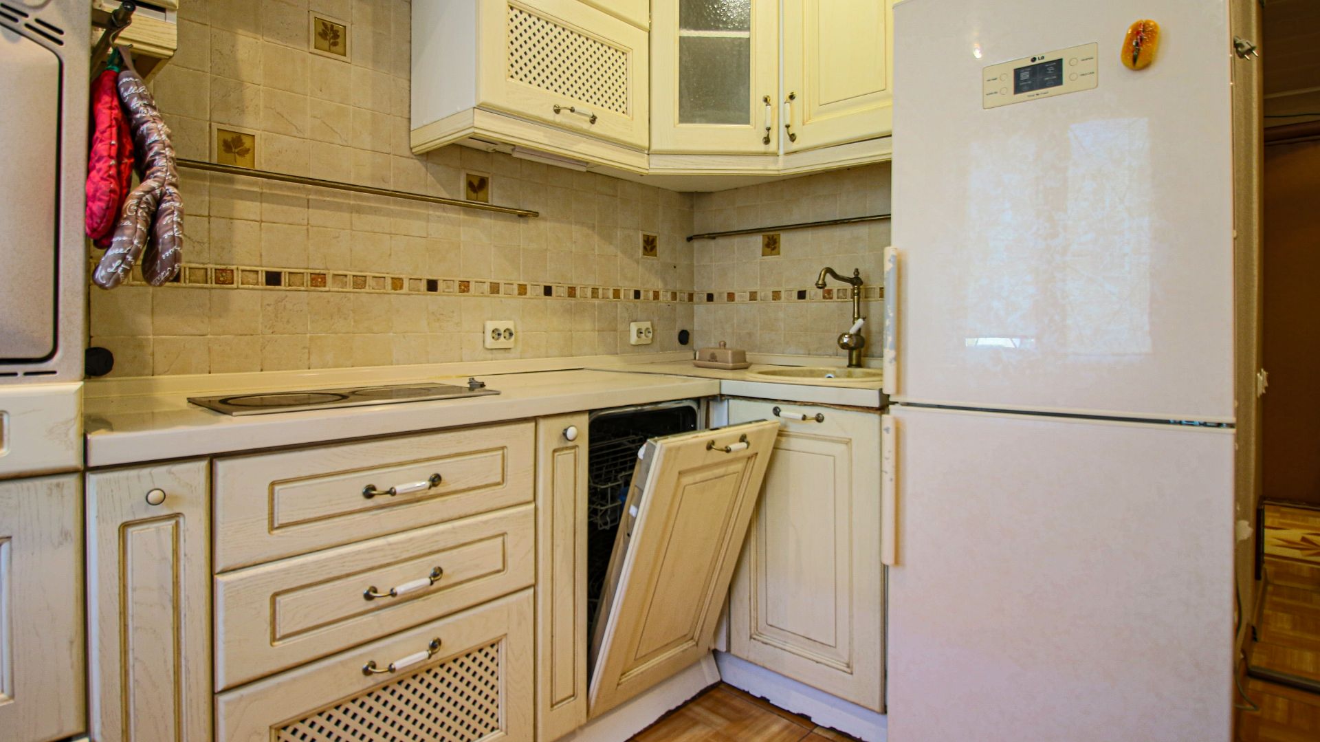 долгоозерная 10