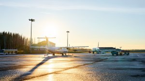 Самолёт совершил экстренную посадку в Ханты-Мансийске