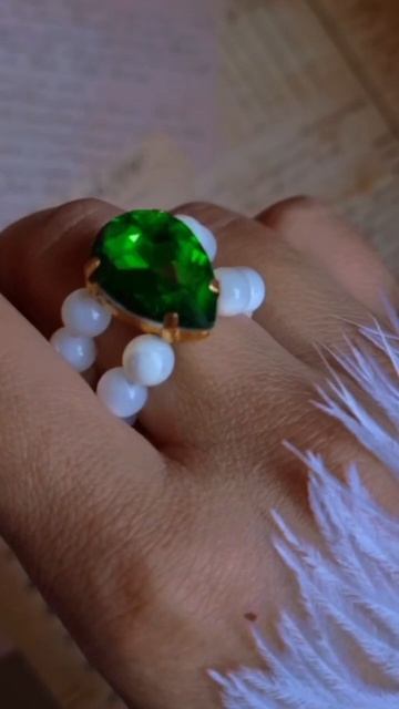 Кольцо из перламутра