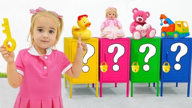 Алиса находит ключ и открывает таинственные ящики