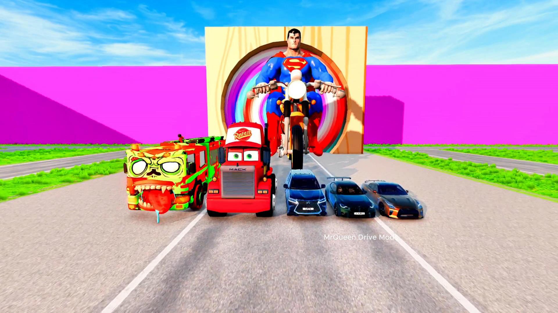 Большой и маленький  Супермен на мотоцикле