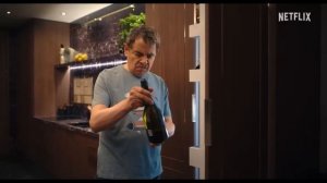 Человек против малыша