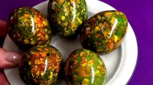 Мраморные яйца в луковой шелухе с зеленкой. Пасхальные яйца.  Легкий и быстрый способ.