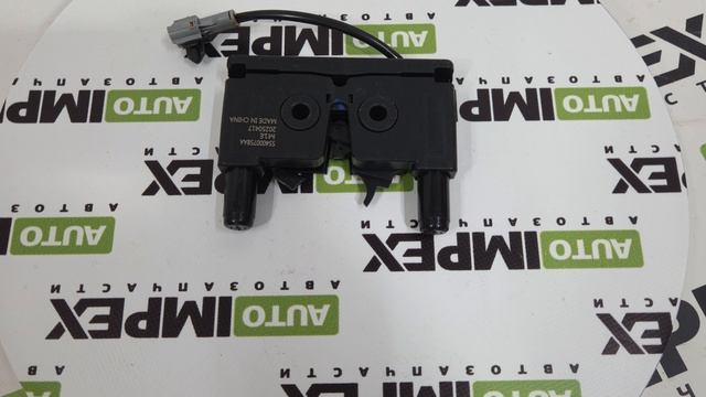 Chery Arrizo 8 с 2022 года. Замок капота