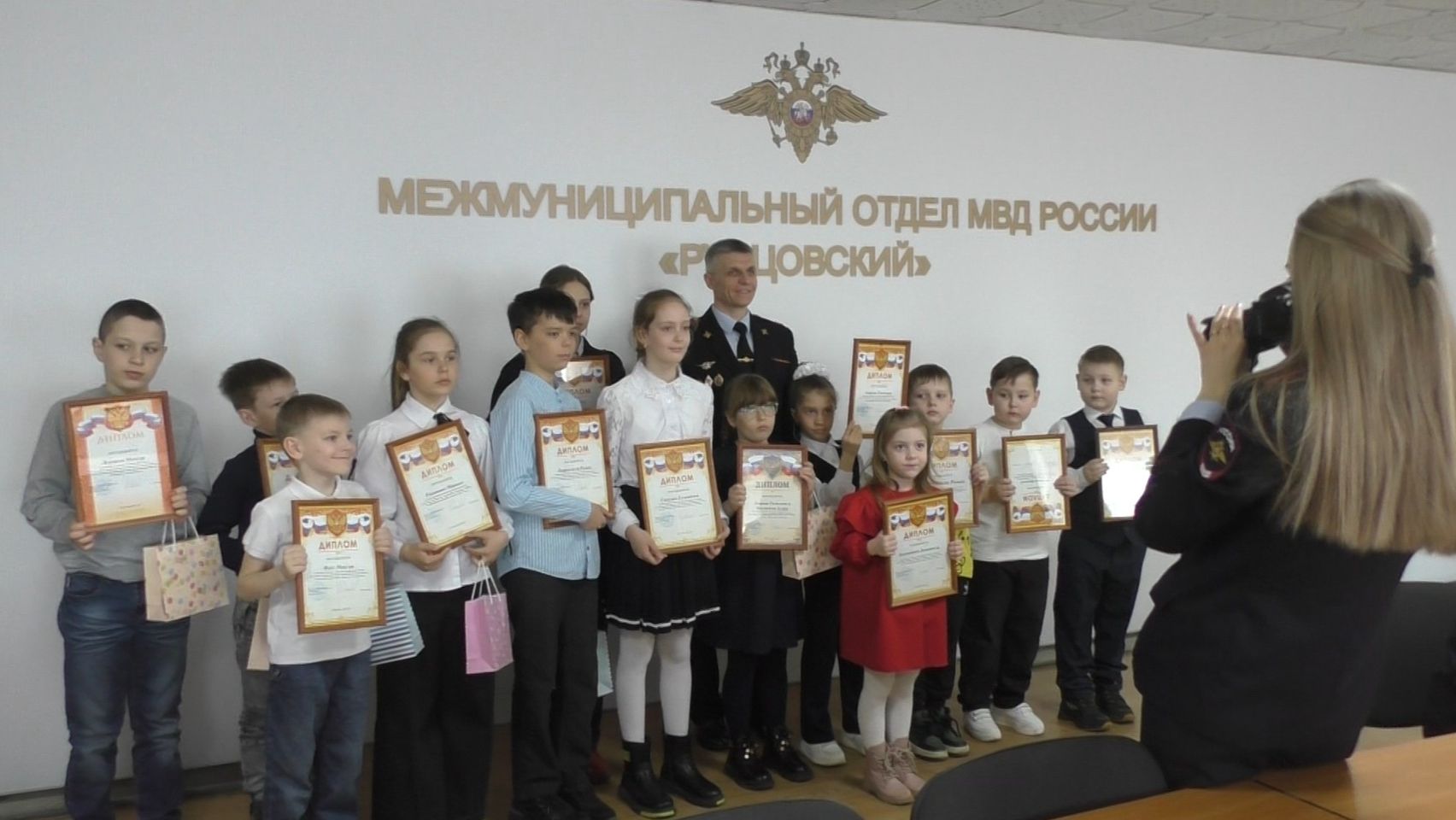 В полиции Рубцовска подвели итоги детского конкурса рисунка