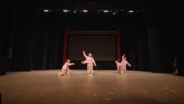 2. Школа танца BASE Ухтышки