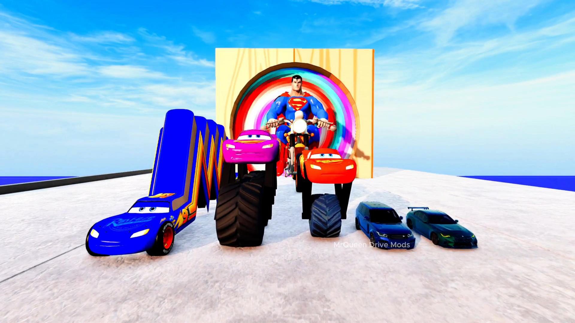 Большой и маленький  Супермен на мотоцикле