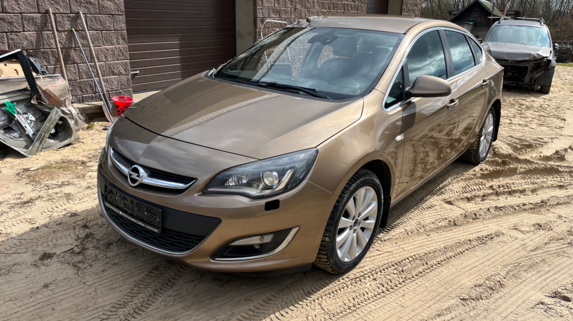 Обзор Опель Астра J