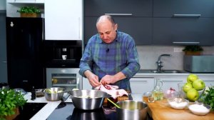 УТКА с ЯБЛОКАМИ! Это ПРОЩЕ, чем вы думаете! Приготовьте на Новый год! Рецепт от Лазерсона