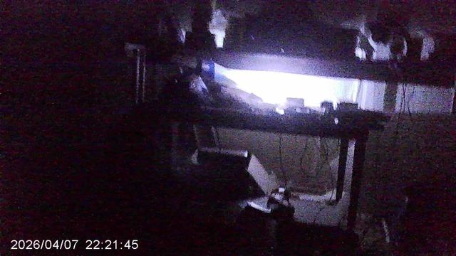 Обзор: использование самодельного фонарика в качестве ночника