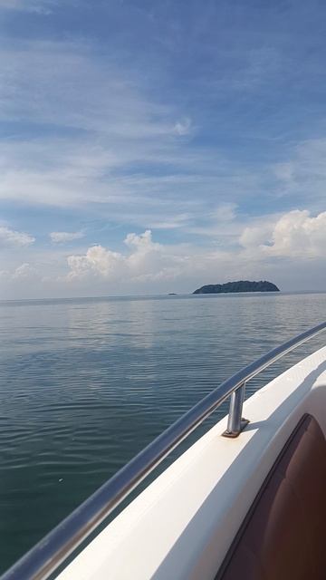 Море. Катер. Таиланд