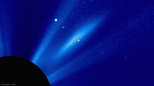 КОМЕТА  C2026 A1 04-05.04.2026