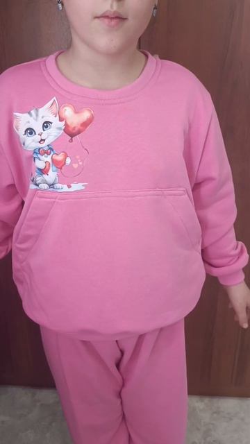 Костюм для девочки на весну