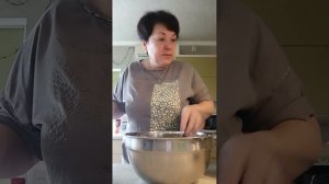 Одно дело сделано ☑️ Замесила тесто 🍞