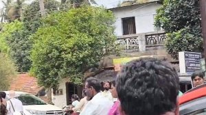 Выборы министра штата Тамил Наду- самый радостный день. Народ приветствует кандидата Виджая.