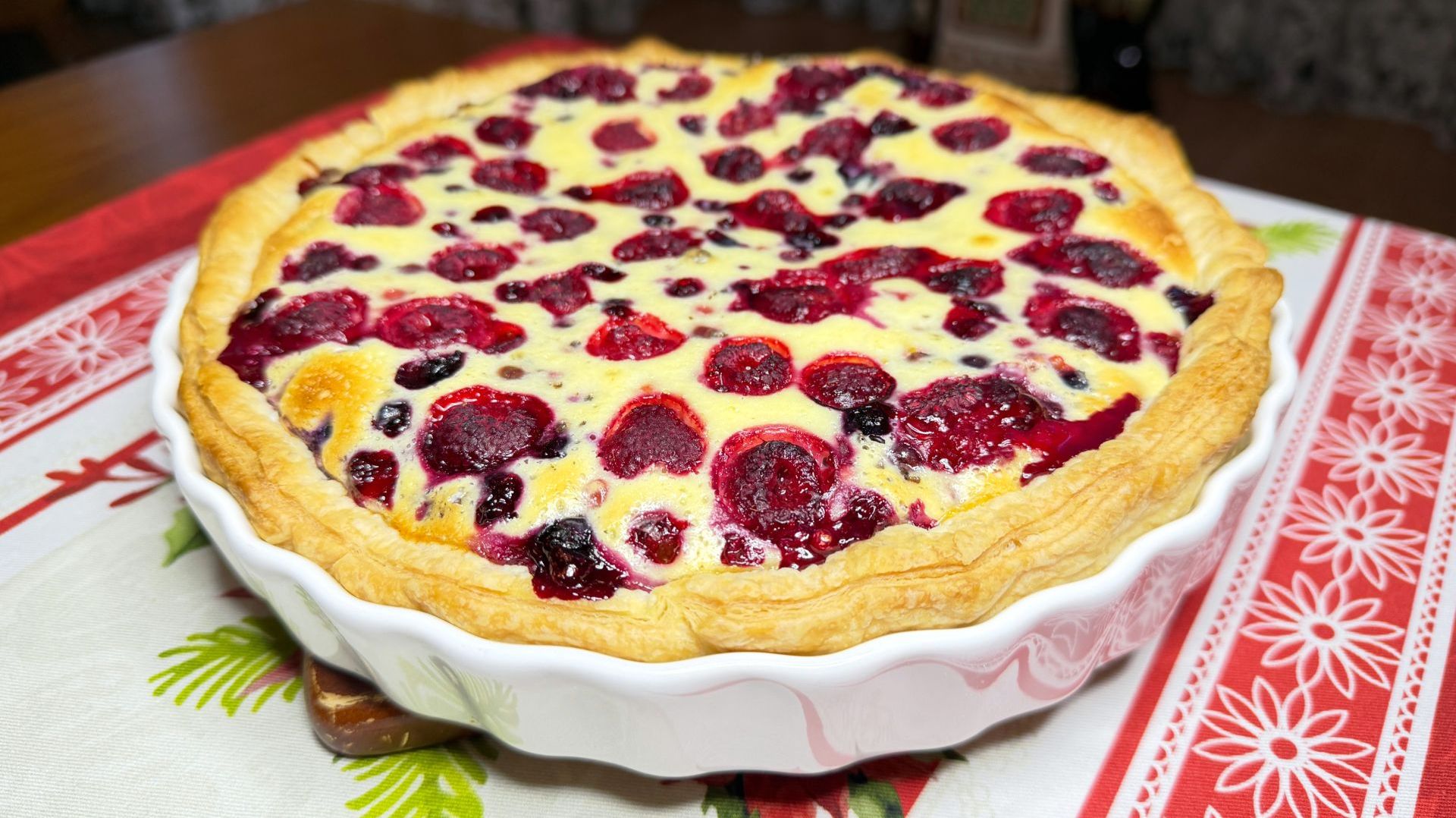 Пирог ягодный - самой простой и вкусный рецепт