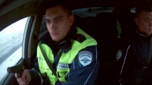 Судимый лихач-агрессор заставил ГАИ Кузбасса стрелять себе вслед: видео.