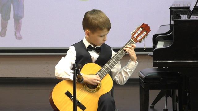 Петров Денис