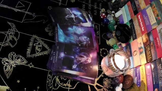 ❗ЧТО ПРОИСХОДИТ В ЖИЗНИ ЗАГАДАННОГО ЧЕЛОВЕКА😤 таро расклад💖