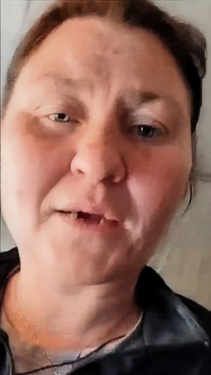 ПОДАЙТЕ КОПЕЕЧКУ НА ЛЕКАРСТВА/АНЬЧУТА АКТРИСА ПОГОРЕЛОГО ТЕАТРА/БЕЗДОМНЫЕ АЛЕУТЫ В СОЧИ #катясочи