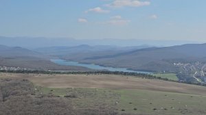 Скалы Сап-Сары-Кермен. Виды сверху - 6, вид на Партизанское водохранилище