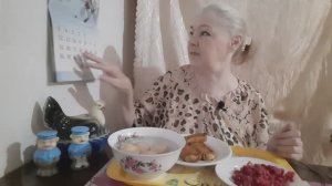 09. 04. 26  #MukbangTatyanaeats #мукбанг #food #пожрем блинчики🥞 винегрет 🍛 и варёное яйцо🥚🥚