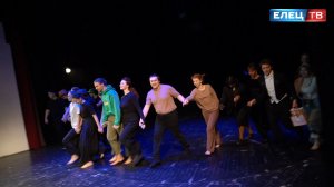 "Завтрашний ветер": класс-концерт студентов ГИТИСа представили на сцене драмтеатра «Бенефис»