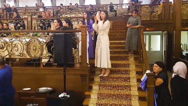 Традиционный свадебный танец Худуцской свадьбы . ЦIуб хьунралла гIяяр .