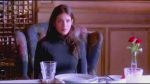 За окном метель кружится