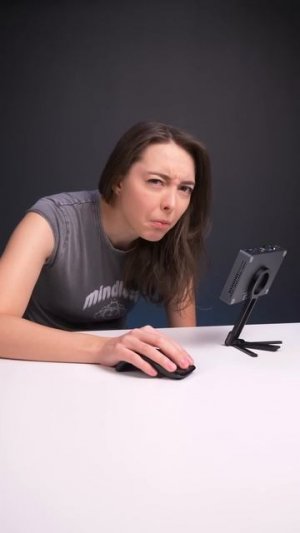 Карманный компьютер с Windows 11