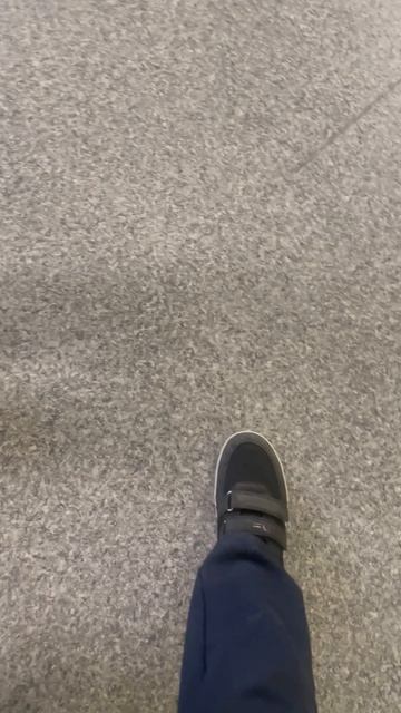 За каждого подписчика мне встают на ногу