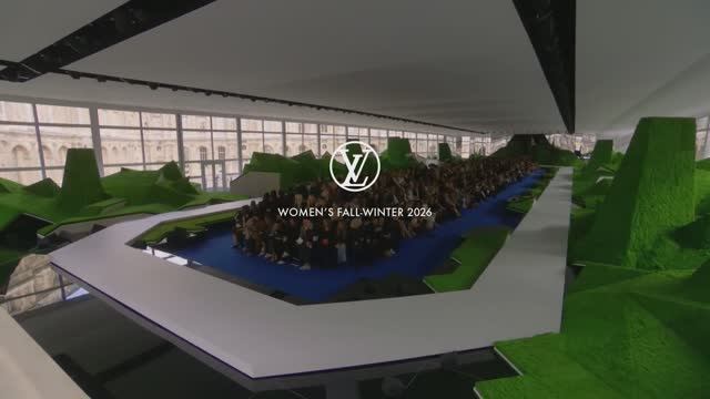 Показ женской коллекции Louis Vuitton осень-зима 2026-2027