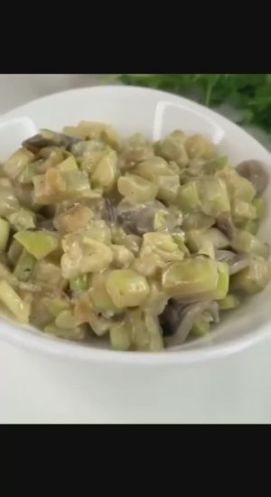 Салат из кабачков с грибами на зиму.