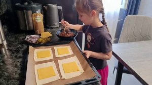 Закрытый бургер 🤤 такой сочный и простой в приготовлении @бургер @вкуснятина @закрытыйбургер